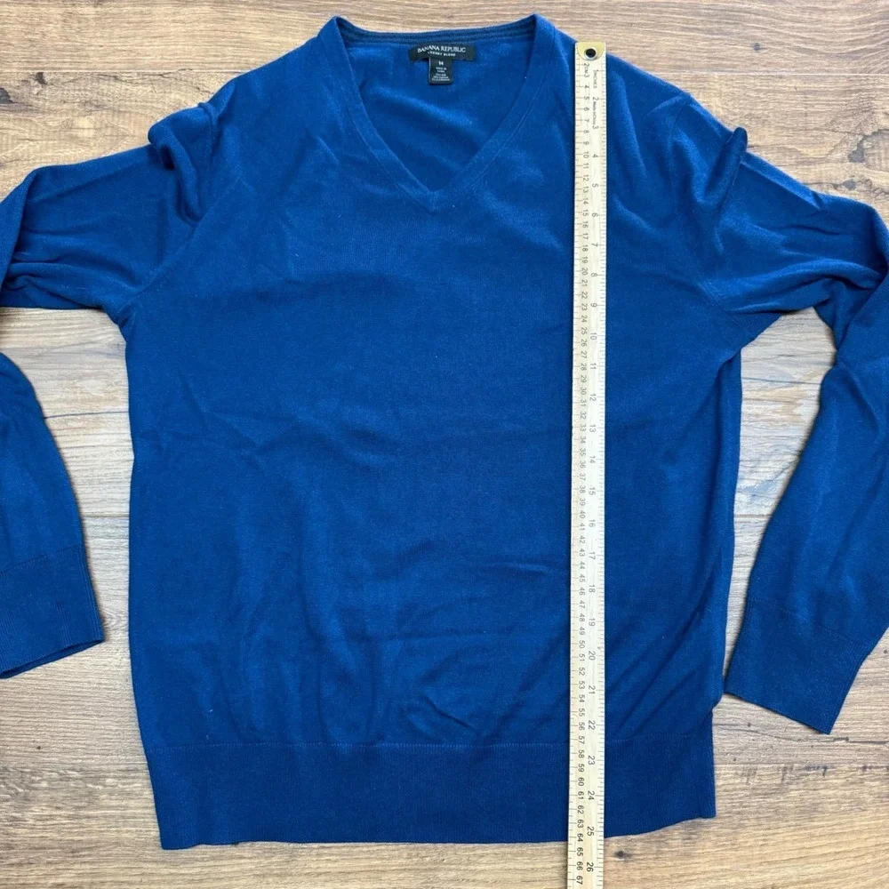 Banana Republic Mens‎ Medium Luxury Silk Cotton Cashmere V-Neck Sweater Academia